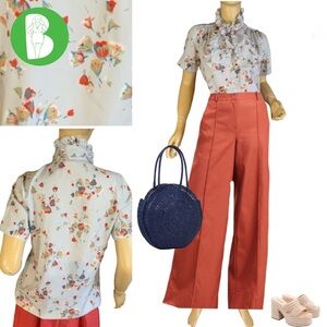 VINTAGE 1980'S LUCKY WINNER LIGHT BLUE FLORAL PRINT RUFFLED NECK BLOUSE (S)